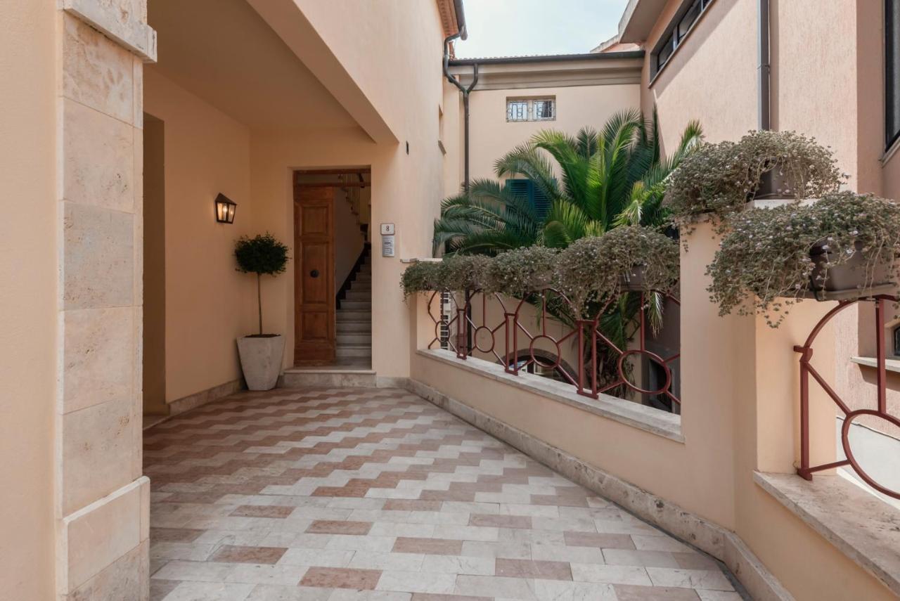 Appartement Palazzo Degli Archi à San Vincenzo Extérieur photo